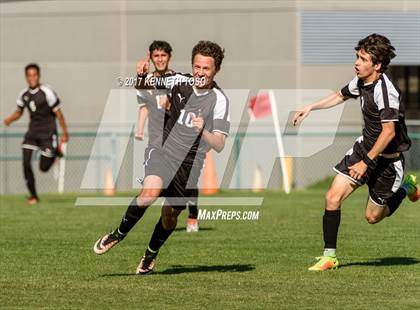 Thumbnail 2 in Clark vs. Edinburg North (UIL 6A Regional Semifinal) photogallery.