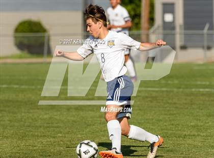 Thumbnail 2 in Clark vs. Edinburg North (UIL 6A Regional Semifinal) photogallery.