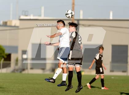 Thumbnail 2 in Clark vs. Edinburg North (UIL 6A Regional Semifinal) photogallery.