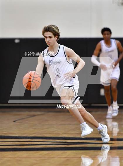 Thumbnail 1 in Leander @ Vandegrift photogallery.