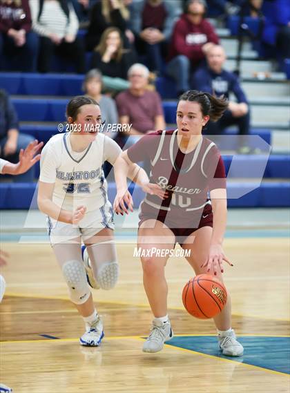 Thumbnail 3 in Ellwood City vs. Beaver photogallery.