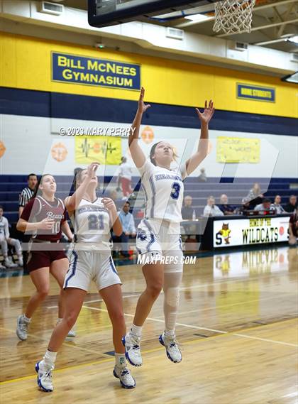Thumbnail 1 in Ellwood City vs. Beaver photogallery.