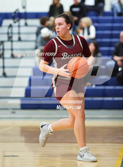 Thumbnail 2 in Ellwood City vs. Beaver photogallery.
