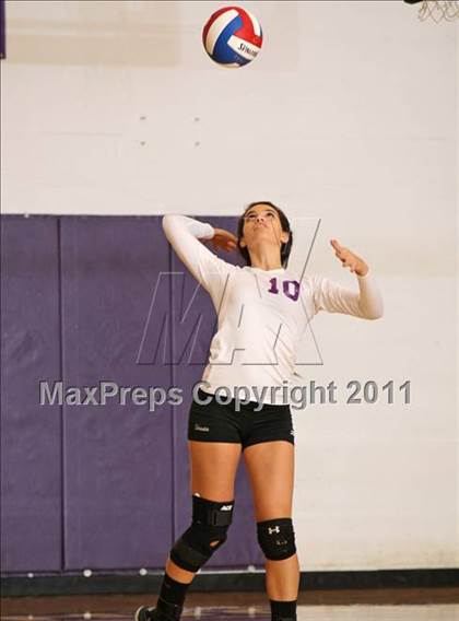 Thumbnail 3 in Red Bluff @ Shasta (CIF NS D1 Playoffs) photogallery.