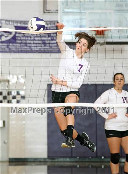 Thumbnail 3 in Red Bluff @ Shasta (CIF NS D1 Playoffs) photogallery.