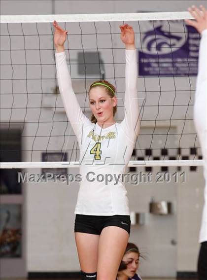 Thumbnail 2 in Red Bluff @ Shasta (CIF NS D1 Playoffs) photogallery.