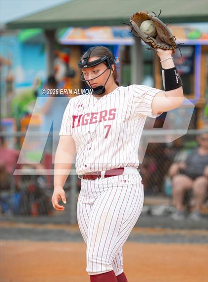 Thumbnail 3 in Gibbs vs. Hartselle photogallery.