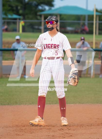 Thumbnail 1 in Gibbs vs. Hartselle photogallery.