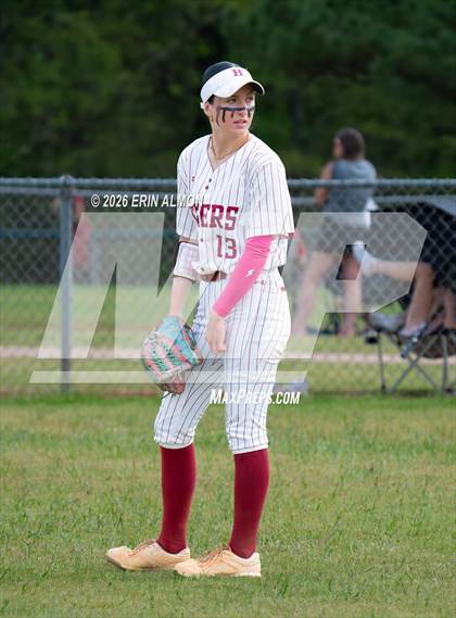 Thumbnail 1 in Gibbs vs. Hartselle photogallery.