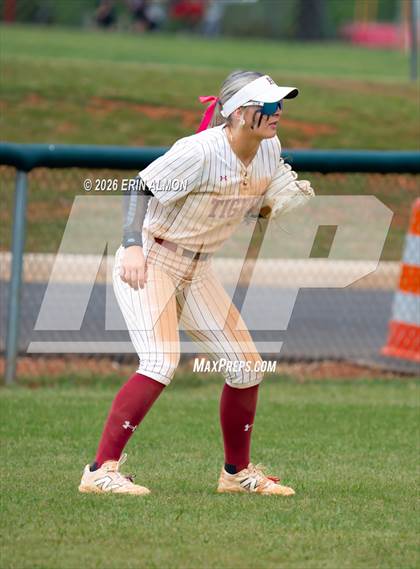 Thumbnail 3 in Gibbs vs. Hartselle photogallery.