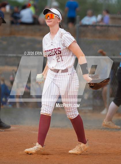 Thumbnail 1 in Gibbs vs. Hartselle photogallery.