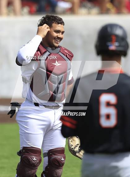 Thumbnail 3 in Grand Saline vs Athens photogallery.