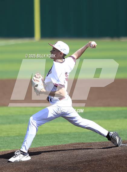 Thumbnail 1 in Grand Saline vs Athens photogallery.