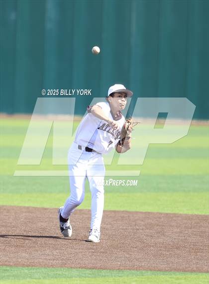 Thumbnail 2 in Grand Saline vs Athens photogallery.