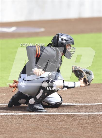 Thumbnail 2 in Grand Saline vs Athens photogallery.