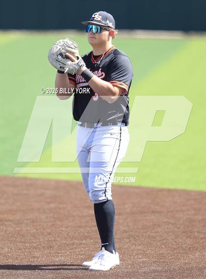 Thumbnail 2 in Grand Saline vs Athens photogallery.