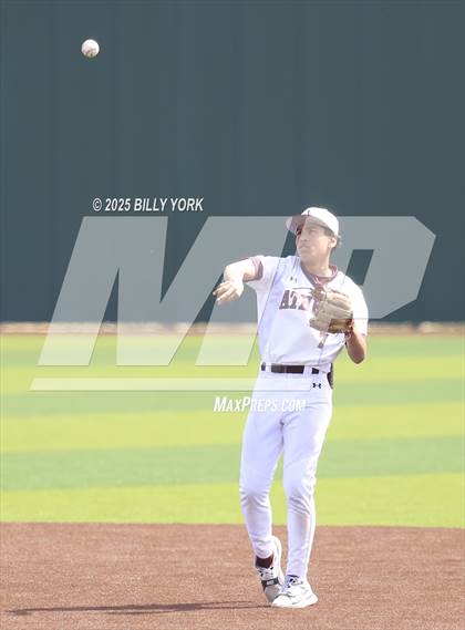 Thumbnail 2 in Grand Saline vs Athens photogallery.