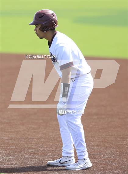 Thumbnail 1 in Grand Saline vs Athens photogallery.