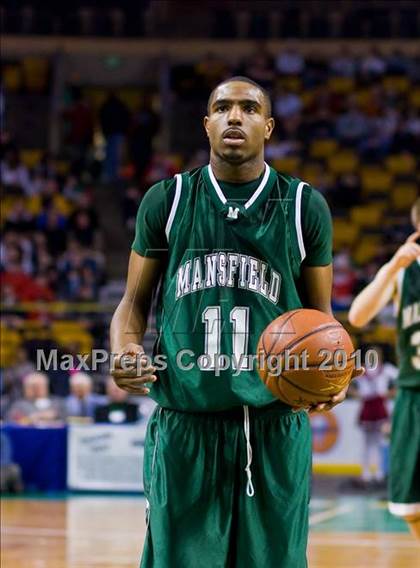 Thumbnail 2 in Mansfield vs Madison Park (MIAA Division 1 South Final) photogallery.