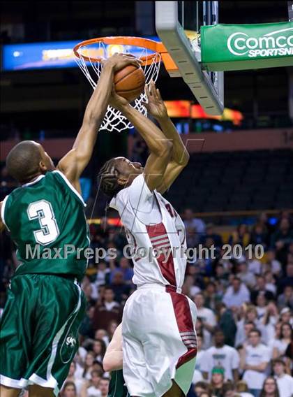 Thumbnail 1 in Mansfield vs Madison Park (MIAA Division 1 South Final) photogallery.