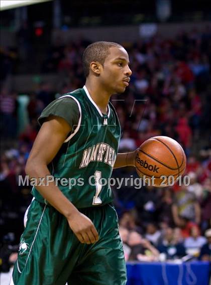 Thumbnail 3 in Mansfield vs Madison Park (MIAA Division 1 South Final) photogallery.