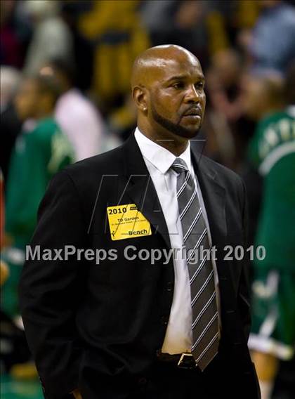 Thumbnail 1 in Mansfield vs Madison Park (MIAA Division 1 South Final) photogallery.