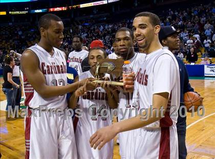 Thumbnail 2 in Mansfield vs Madison Park (MIAA Division 1 South Final) photogallery.