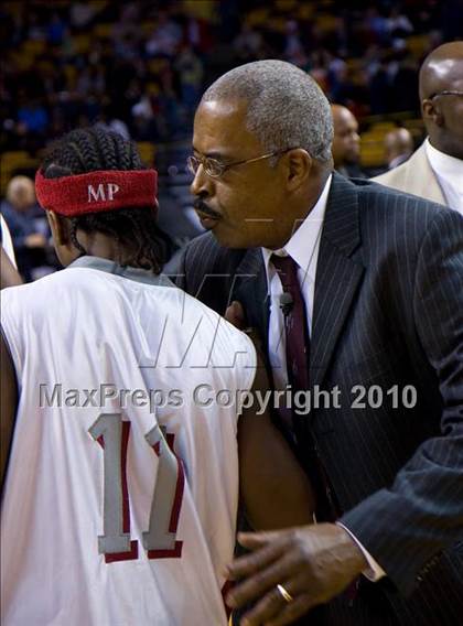 Thumbnail 2 in Mansfield vs Madison Park (MIAA Division 1 South Final) photogallery.