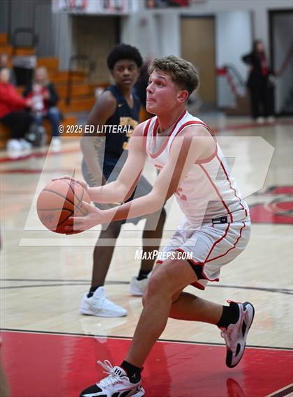 Thumbnail 3 in JV: South Point @ South Webster photogallery.