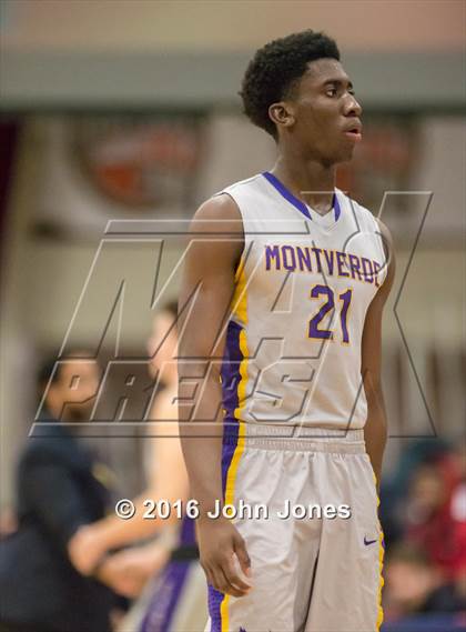 Thumbnail 3 in Montverde Academy vs Orangeville Prep (Spalding Hoophall Classic) photogallery.