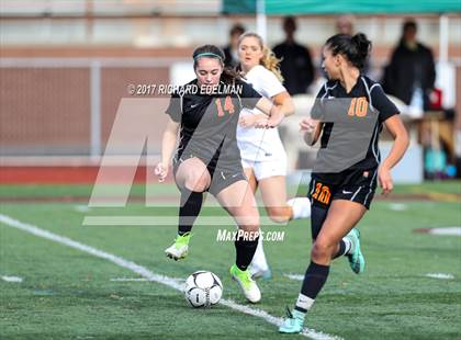 Thumbnail 2 in Kamiakin vs Bellevue (WIAA 3A 3rd Place Final)  photogallery.