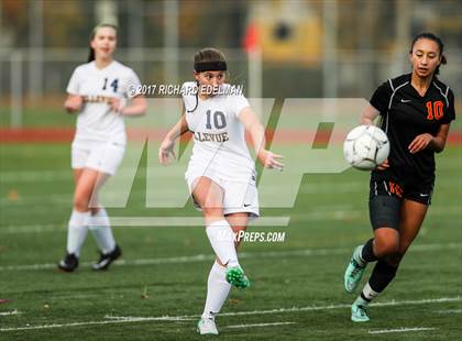Thumbnail 2 in Kamiakin vs Bellevue (WIAA 3A 3rd Place Final)  photogallery.