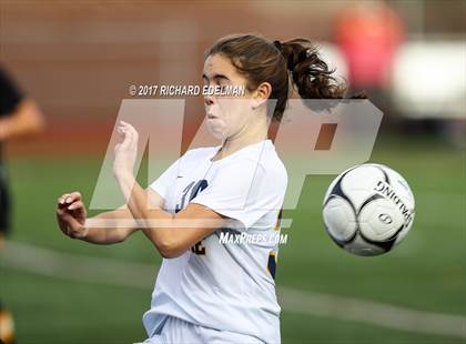 Thumbnail 3 in Kamiakin vs Bellevue (WIAA 3A 3rd Place Final)  photogallery.