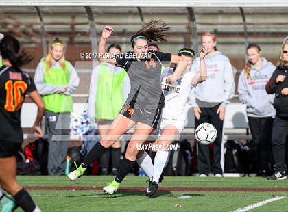 Thumbnail 2 in Kamiakin vs Bellevue (WIAA 3A 3rd Place Final)  photogallery.