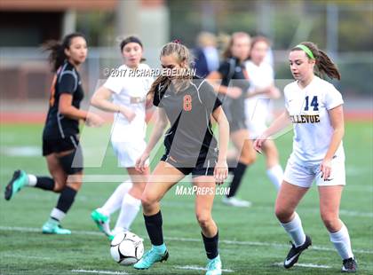 Thumbnail 2 in Kamiakin vs Bellevue (WIAA 3A 3rd Place Final)  photogallery.
