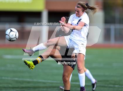 Thumbnail 3 in Kamiakin vs Bellevue (WIAA 3A 3rd Place Final)  photogallery.