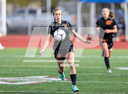 Thumbnail 2 in Kamiakin vs Bellevue (WIAA 3A 3rd Place Final)  photogallery.