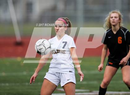 Thumbnail 2 in Kamiakin vs Bellevue (WIAA 3A 3rd Place Final)  photogallery.
