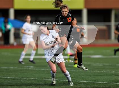 Thumbnail 2 in Kamiakin vs Bellevue (WIAA 3A 3rd Place Final)  photogallery.
