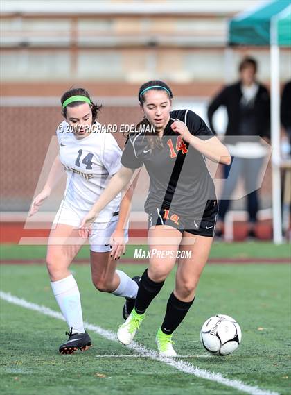 Thumbnail 1 in Kamiakin vs Bellevue (WIAA 3A 3rd Place Final)  photogallery.