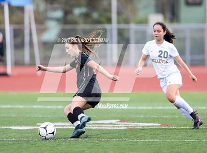Thumbnail 3 in Kamiakin vs Bellevue (WIAA 3A 3rd Place Final)  photogallery.