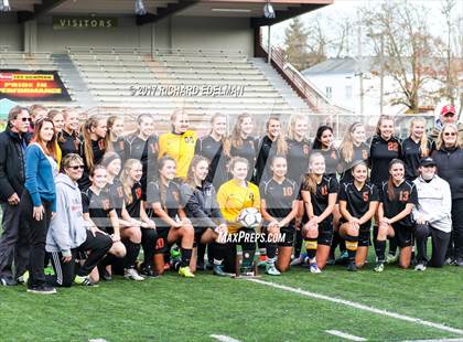 Thumbnail 2 in Kamiakin vs Bellevue (WIAA 3A 3rd Place Final)  photogallery.