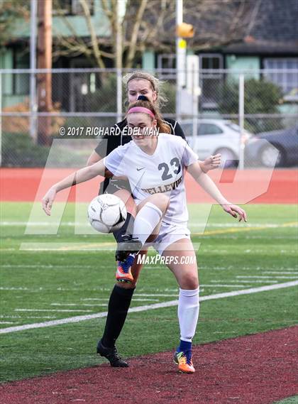 Thumbnail 2 in Kamiakin vs Bellevue (WIAA 3A 3rd Place Final)  photogallery.