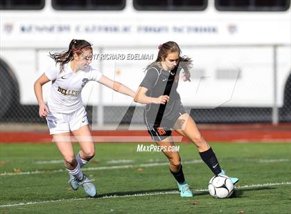 Thumbnail 1 in Kamiakin vs Bellevue (WIAA 3A 3rd Place Final)  photogallery.