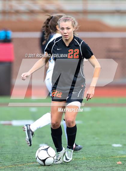 Thumbnail 2 in Kamiakin vs Bellevue (WIAA 3A 3rd Place Final)  photogallery.