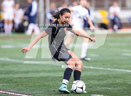 Thumbnail 3 in Kamiakin vs Bellevue (WIAA 3A 3rd Place Final)  photogallery.