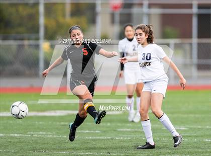 Thumbnail 1 in Kamiakin vs Bellevue (WIAA 3A 3rd Place Final)  photogallery.