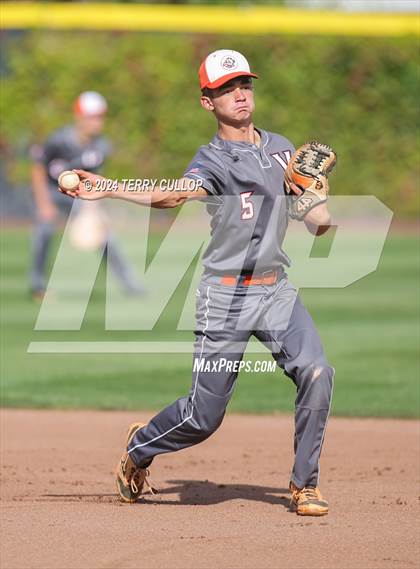 Thumbnail 3 in Bryce Valley vs. Valley (UHSAA 1A Quarterfinal) photogallery.