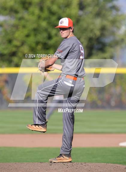 Thumbnail 1 in Bryce Valley vs. Valley (UHSAA 1A Quarterfinal) photogallery.