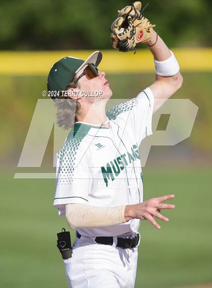Thumbnail 2 in Bryce Valley vs. Valley (UHSAA 1A Quarterfinal) photogallery.
